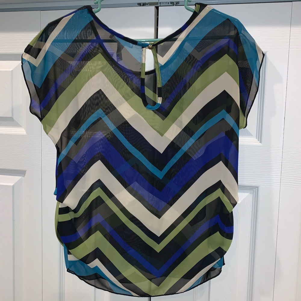Women’s fashion shirt - Picture 2 of 2